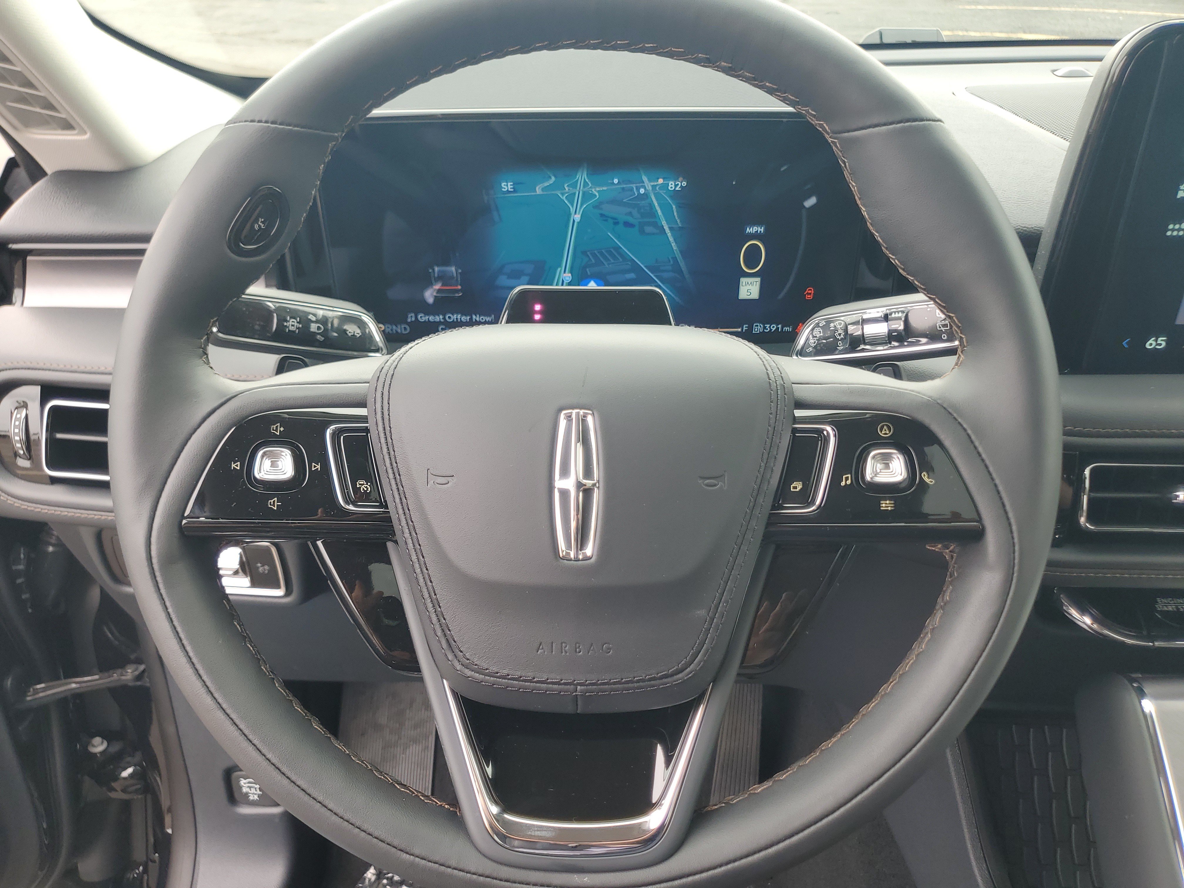 New 2026 Lincoln Aviator AWD image 15