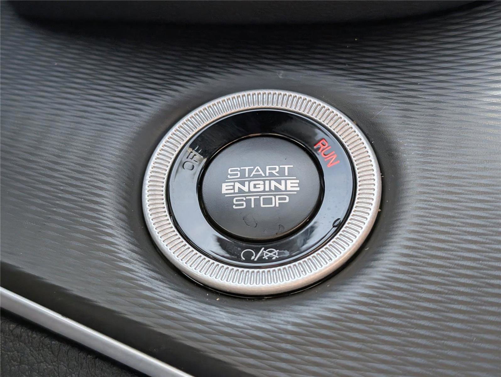 New 2025 Jeep Grand Cherokee Altitude RWD image 34