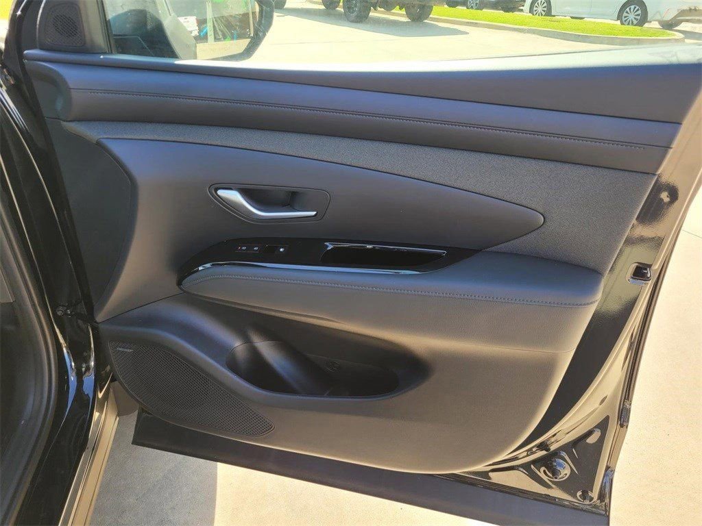 New 2025 Hyundai Santa Cruz Limited image 11