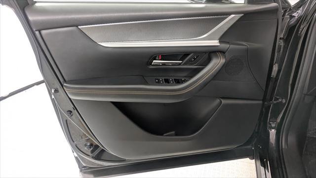 Used 2024 MAZDA CX-90 3.3 Turbo w/ Preferred Plus image 13