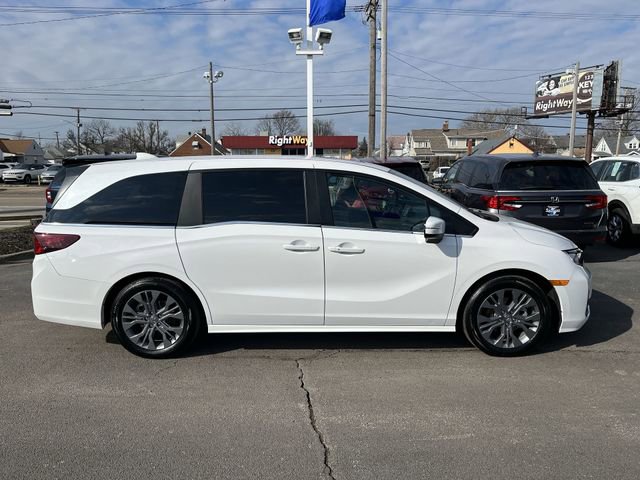 New 2025 Honda Odyssey Touring image 11