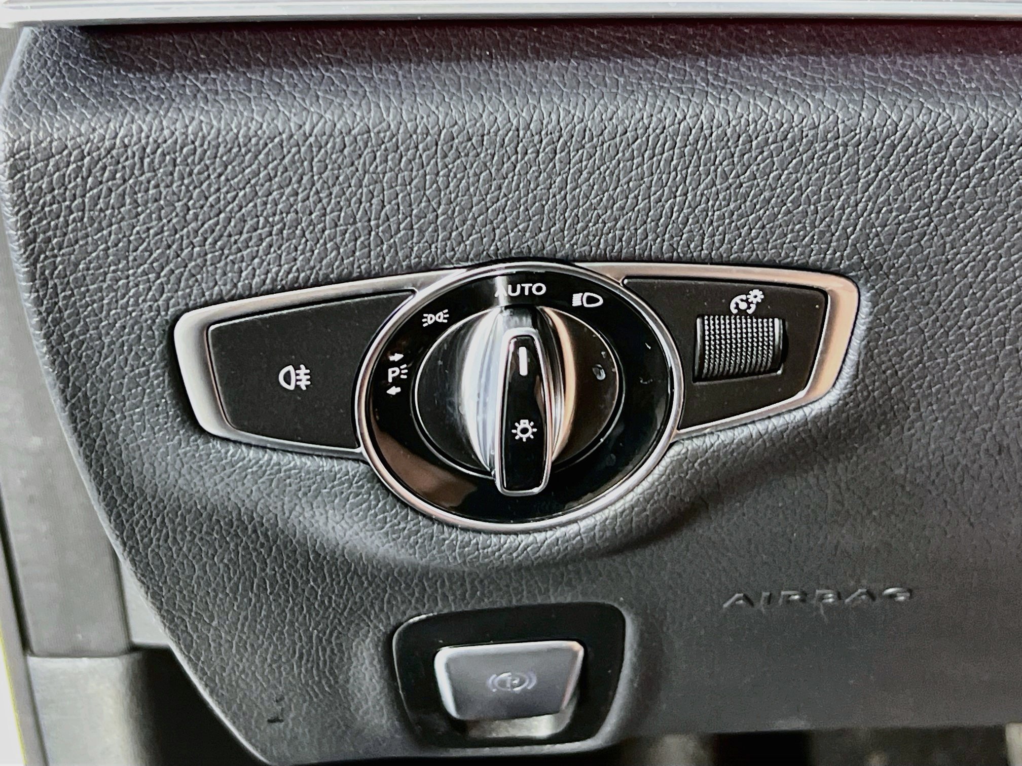 Used 2022 Mercedes-Benz E 350 Sedan image 10
