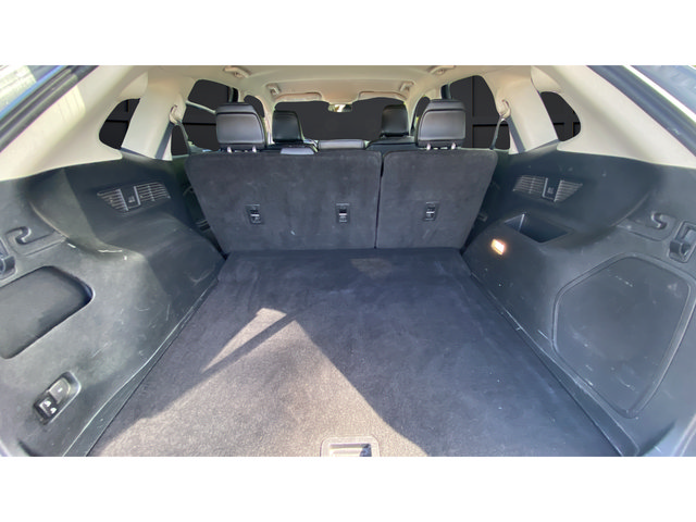 Used 2020 Ford Edge Titanium AWD/4WD image 25
