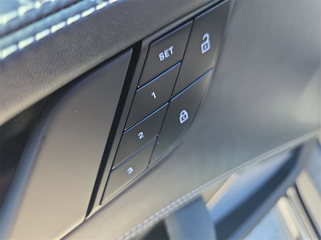 Used 2024 Porsche 911 Carrera GTS image 21