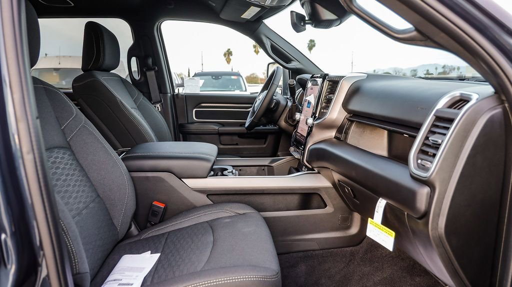 New 2026 RAM 2500 Big Horn AWD/4WD image 19