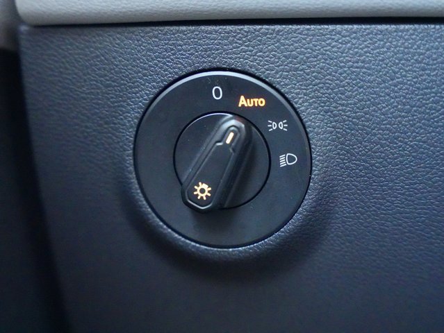 Used 2024 Volkswagen Taos SE image 26