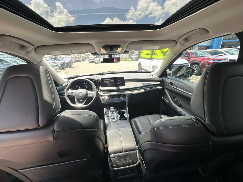 Used 2023 INFINITI QX60 Luxe w/ Cargo Package FWD image 18