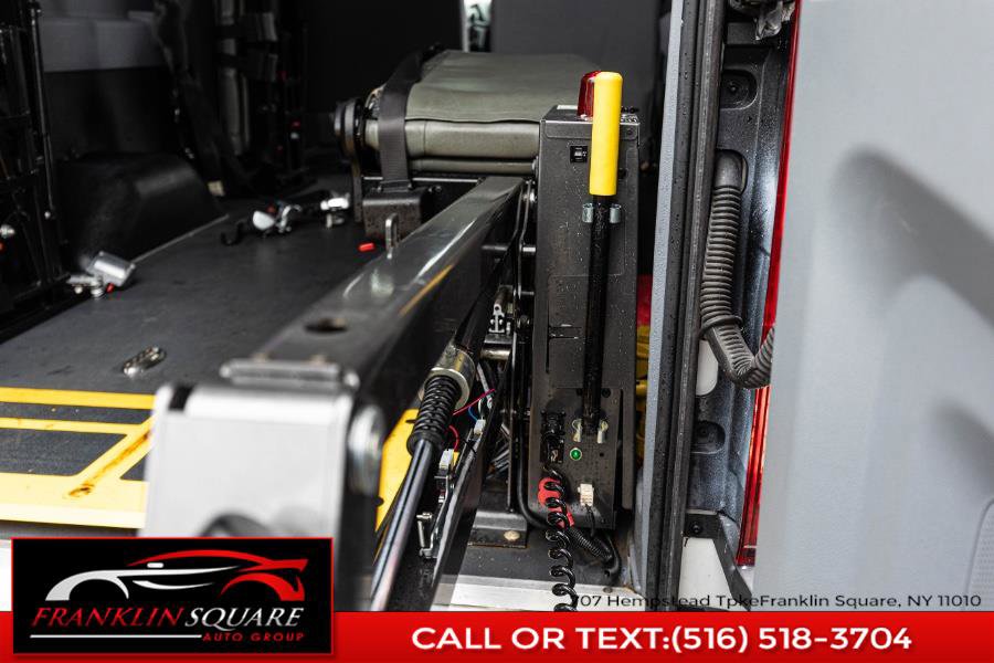 Used 2017 Ford Transit 350 XL image 37