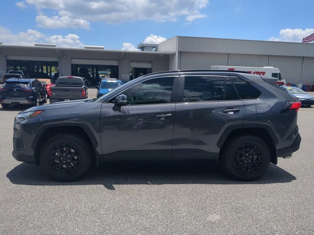 Used 2024 Toyota RAV4 XLE w/ Convenience Package image 7