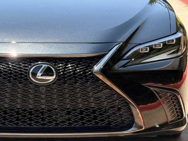 Used 2024 Lexus ES 300h F Sport w/ Accessory Package (Z1) FWD image 9
