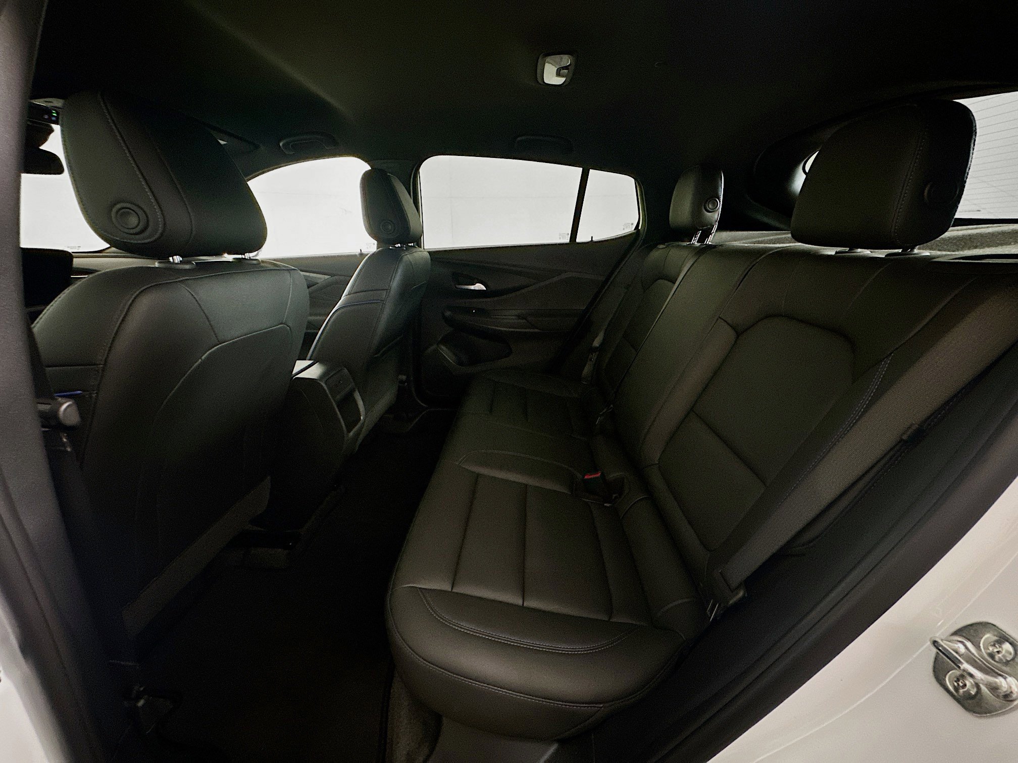 Used 2025 Buick Envista Sport Touring image 27