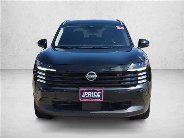 Used 2025 Nissan Kicks SR FWD image 2