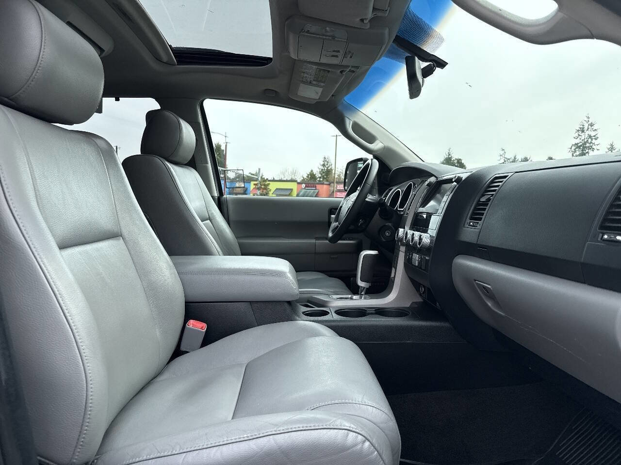 Used 2013 Toyota Sequoia Limited image 22