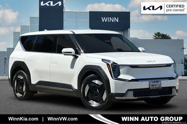 Certified 2024 Kia EV9 Light Long Range RWD image 1