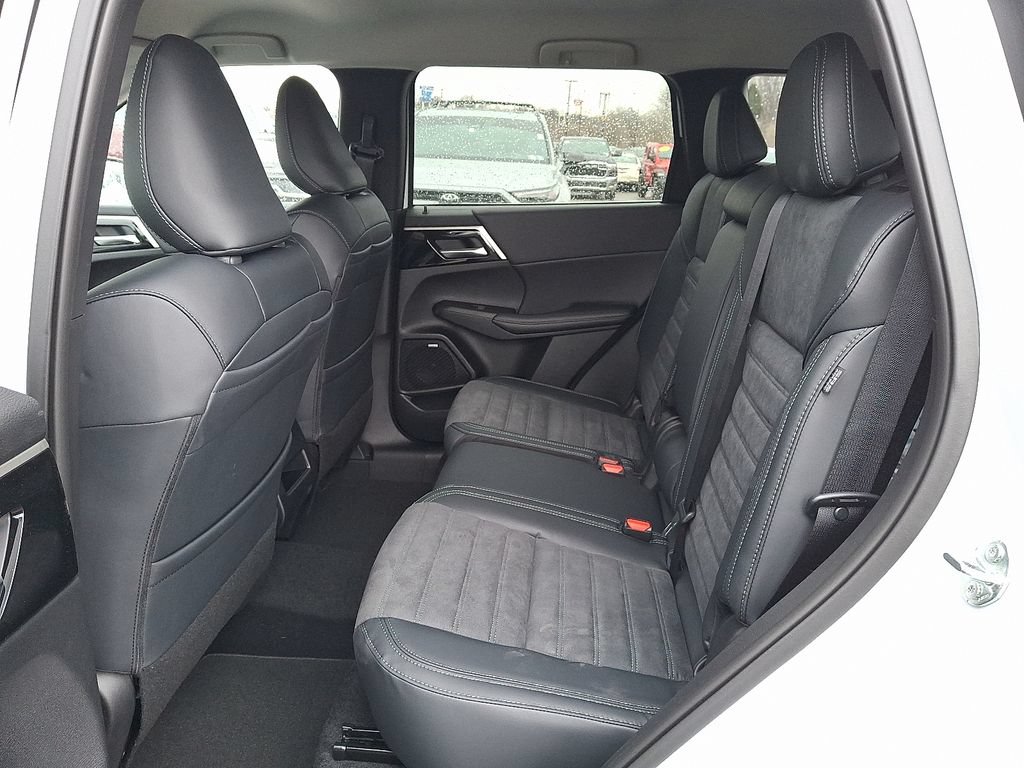 New 2026 Mitsubishi Outlander SE AWD/4WD image 5