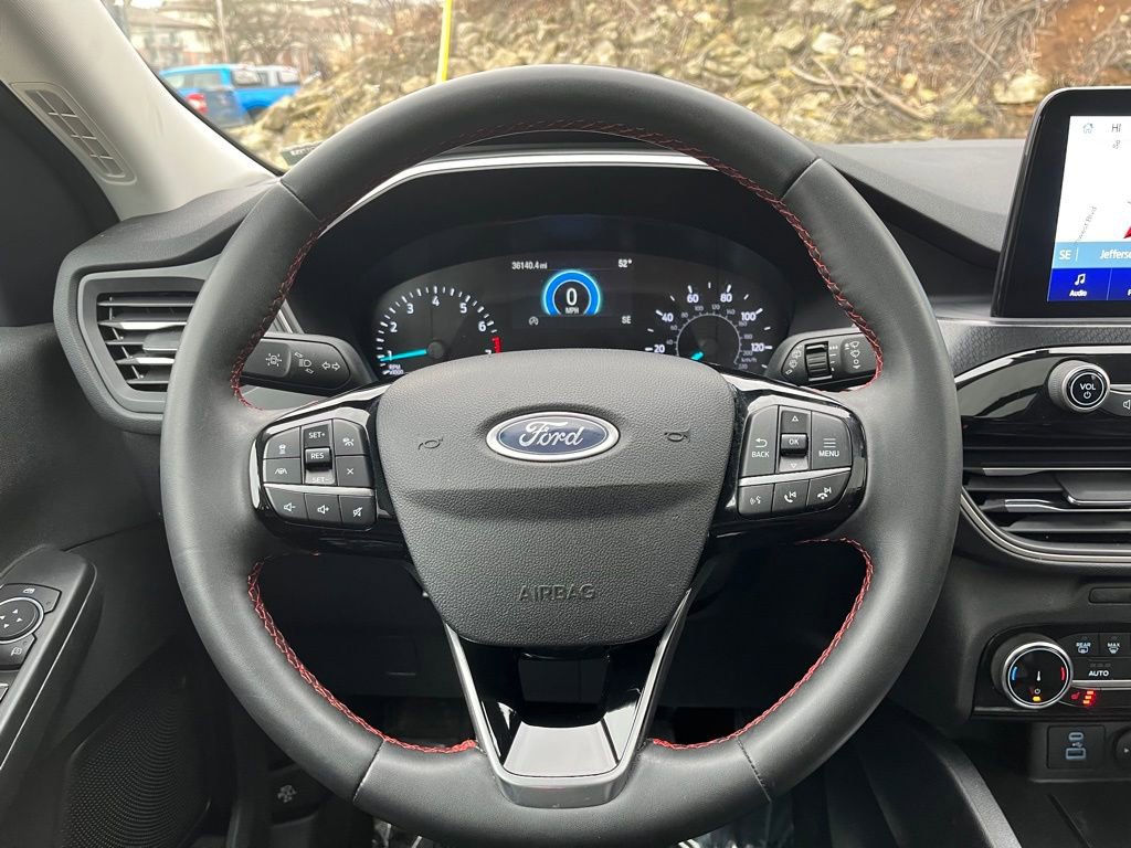 Certified 2022 Ford Escape SEL image 16