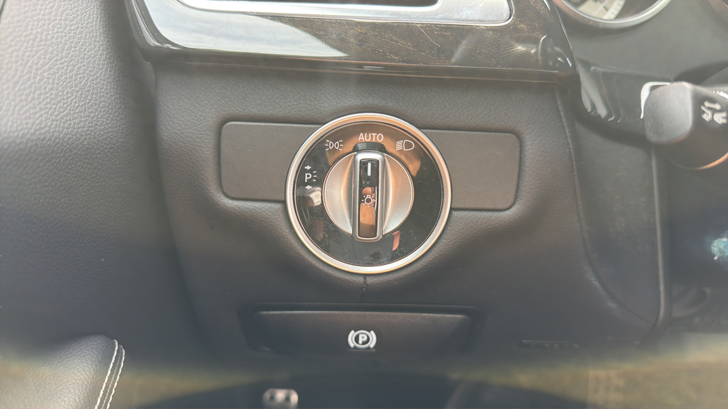 Used 2016 Mercedes-Benz CLS 550 4MATIC image 20