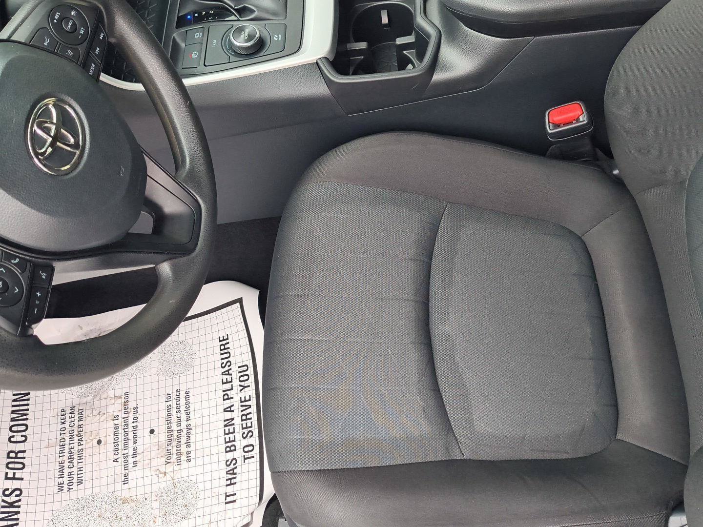 Used 2025 Toyota RAV4 XLE AWD/4WD image 6