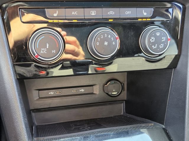 Used 2023 Volkswagen Taos SE image 20