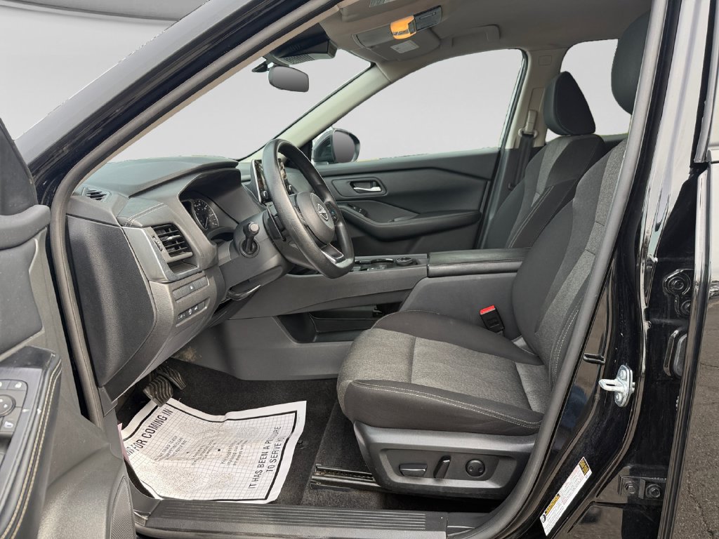 Used 2024 Nissan Rogue SV AWD/4WD image 10