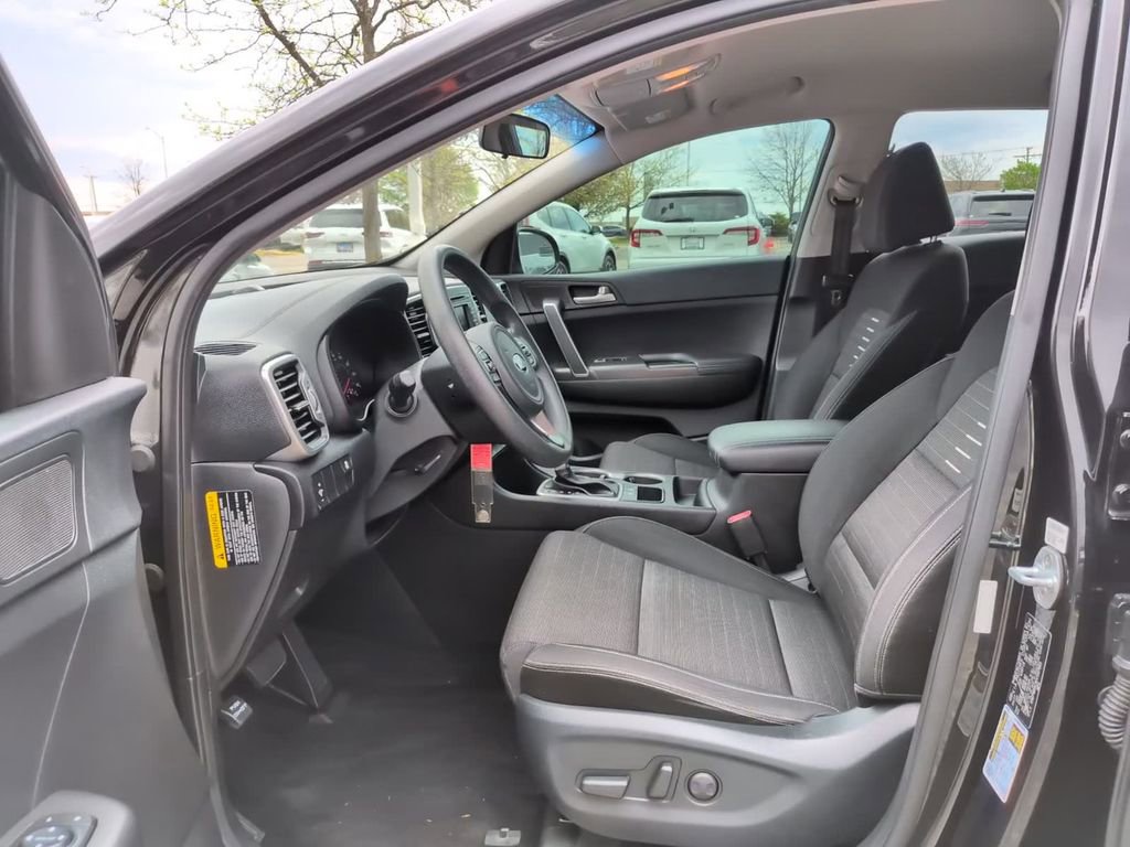 Used 2017 Kia Sportage LX w/ LX Popular Package FWD image 20