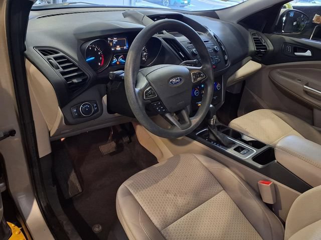 Certified 2017 Ford Escape SE FWD image 4