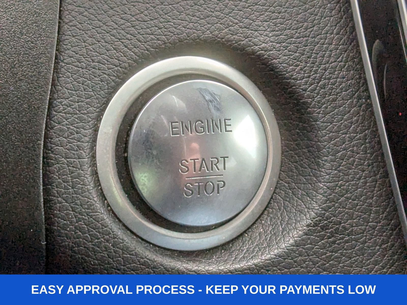 Used 2019 Mercedes-Benz GLC 300 4MATIC w/ Premium Package image 38