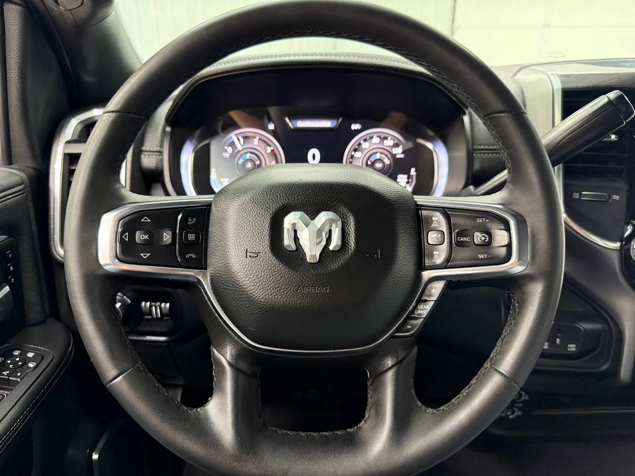 Used 2026 RAM 2500 Laramie AWD/4WD image 19