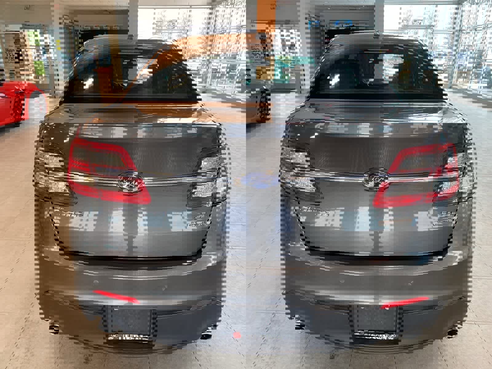 Used 2016 Ford Taurus SEL w/ Equipment Group 201A image 4