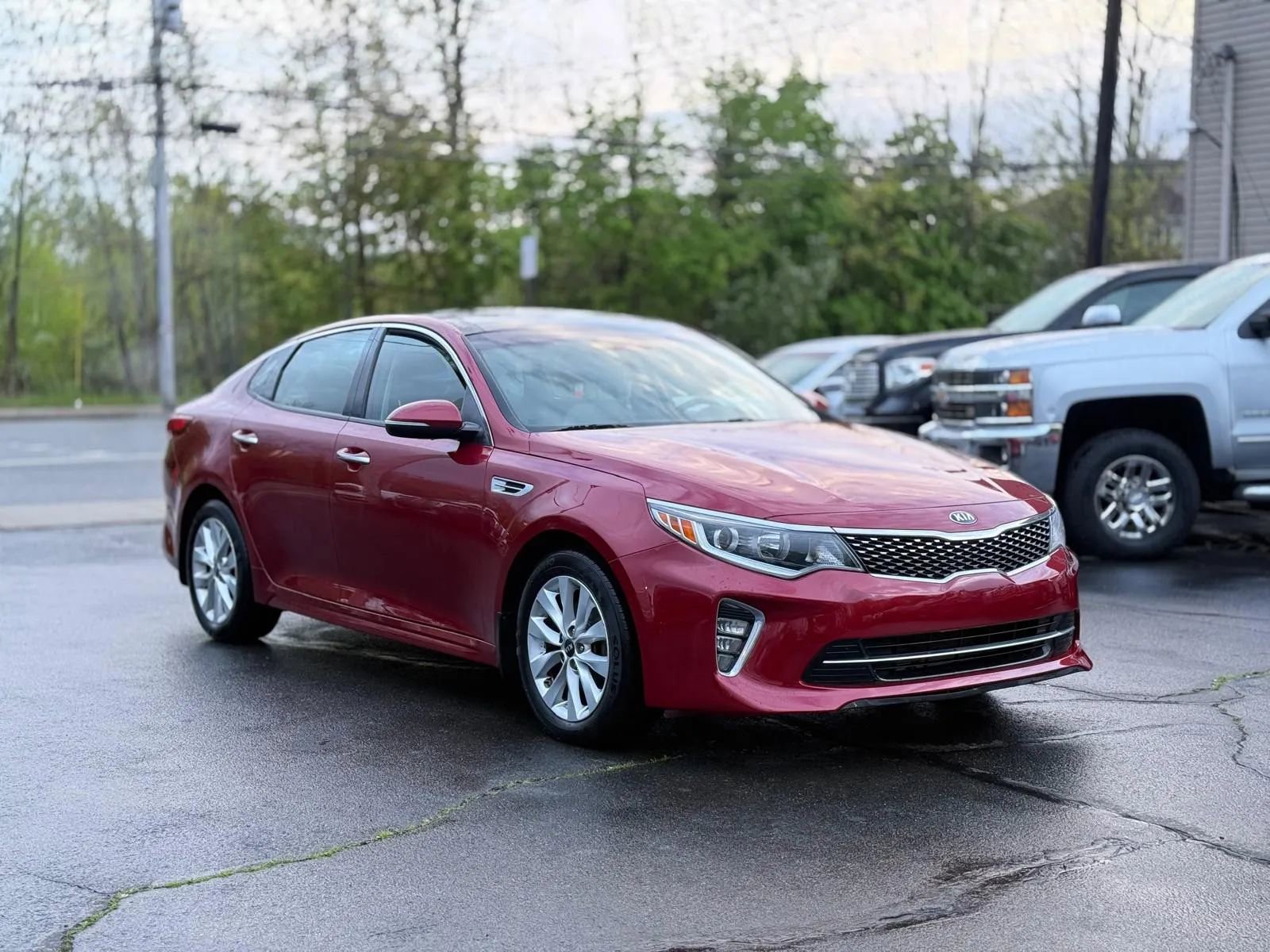 Used 2018 Kia Optima S w/ Panoramic Sunroof Package FWD image 5