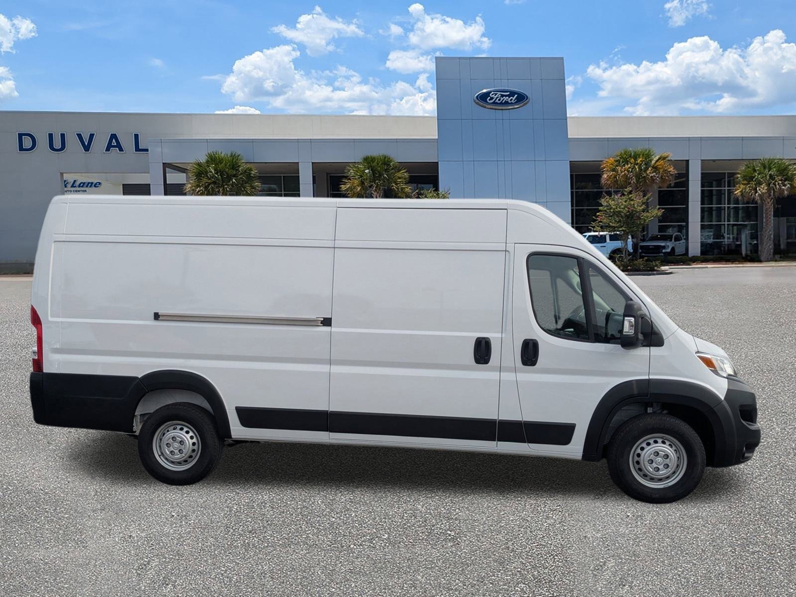 Used 2025 RAM ProMaster 3500 w/ Convenience Group image 3