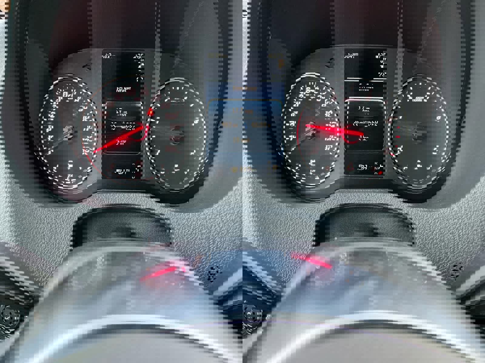 Used 2025 Mercedes-Benz Sprinter 2500 image 19