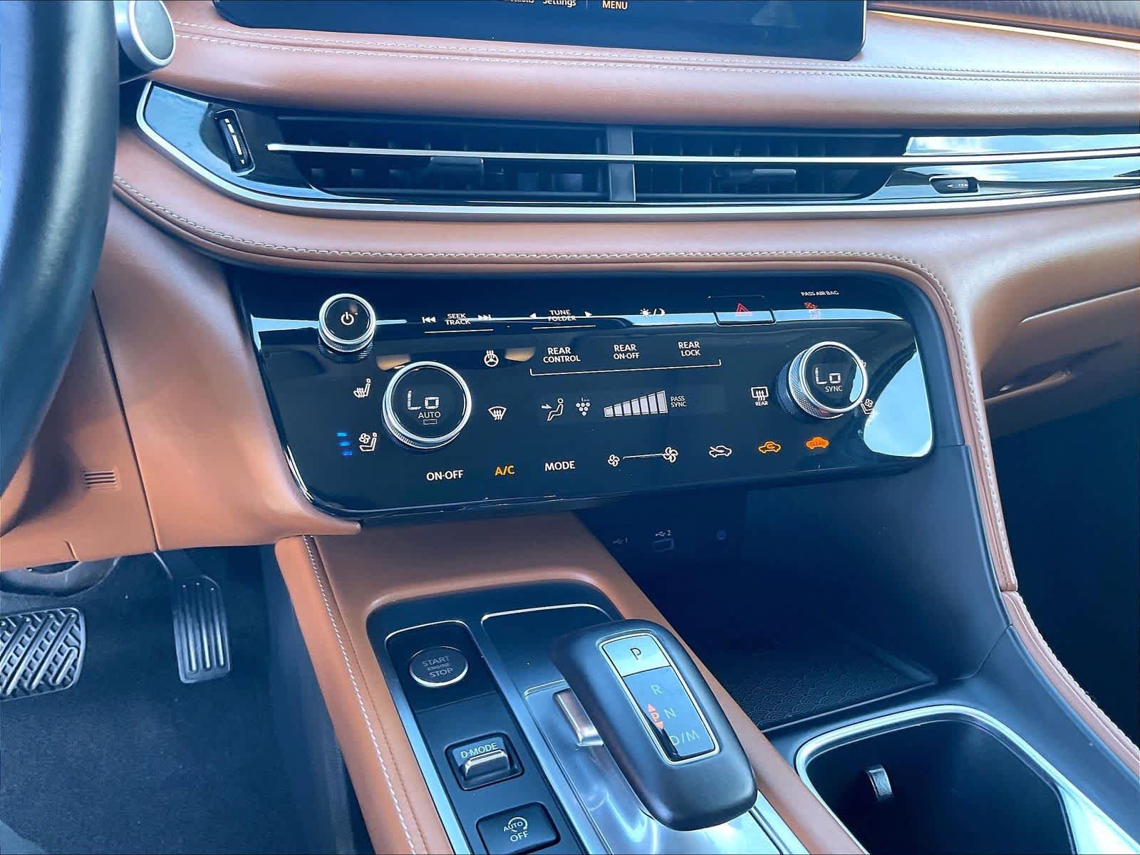 Used 2024 INFINITI QX60 Sensory w/ Vision Package AWD/4WD image 34