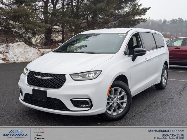 New 2026 Chrysler Pacifica Select AWD/4WD image 1