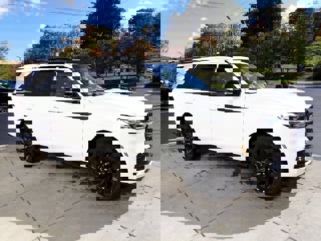 New 2025 Lincoln Navigator Reserve w/ Jet Appearance Package image 7