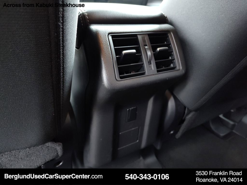 Used 2019 Mitsubishi Outlander ES image 34