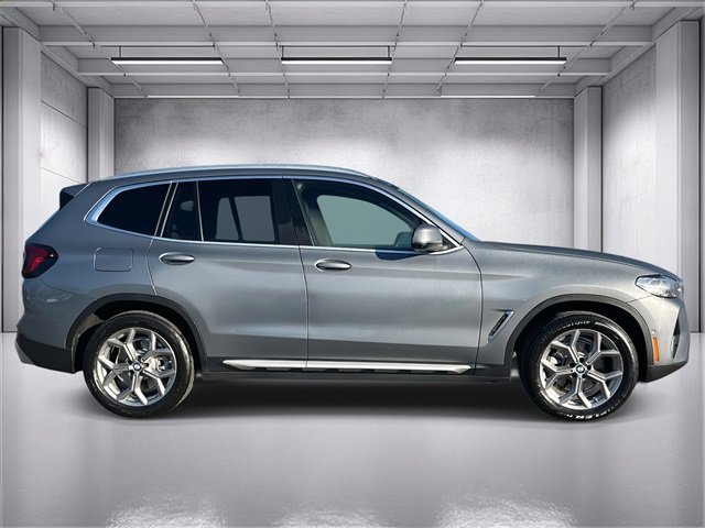 Used 2024 BMW X3 xDrive30i w/ Convenience Package image 2