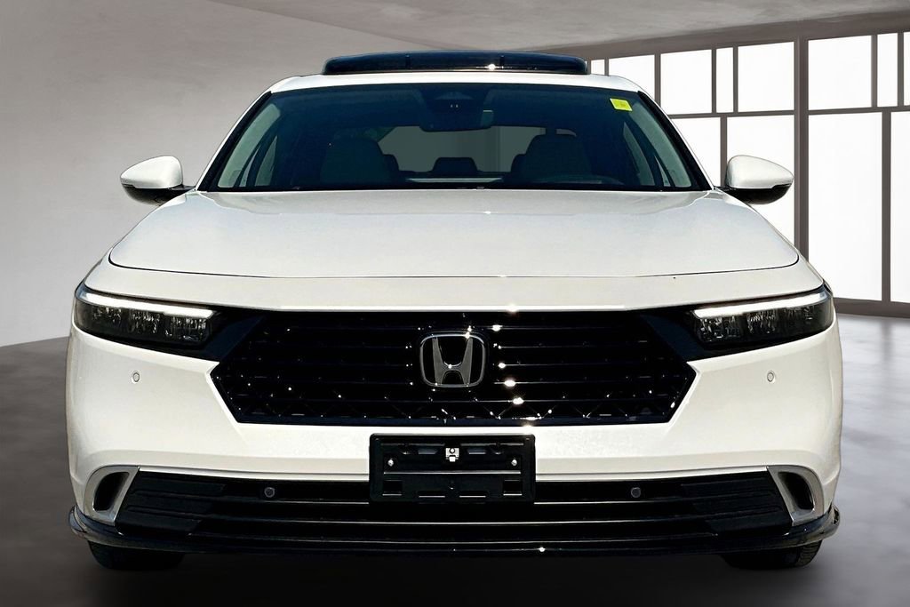 Certified 2025 Honda Accord Touring image 2