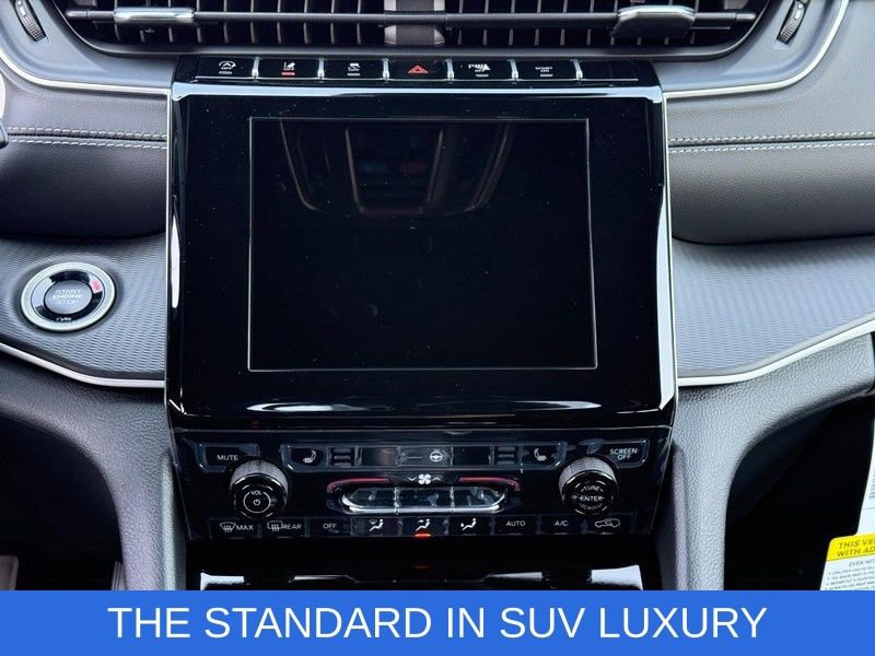 New 2025 Jeep Grand Cherokee Laredo X w/ Luxury Tech Group I image 9