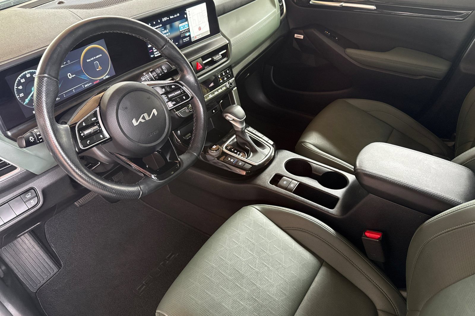 Used 2024 Kia Seltos SX w/ SX Sunroof Package AWD/4WD image 11