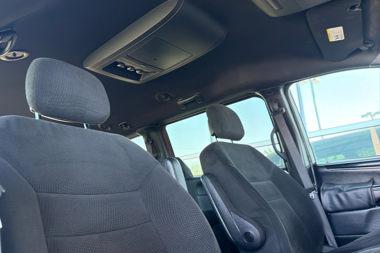 Used 2020 Dodge Grand Caravan SE FWD image 20