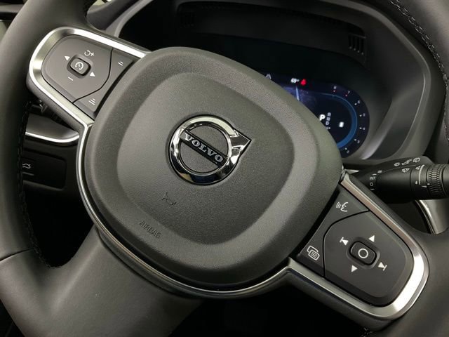 New 2025 Volvo XC60 B5 Core w/ Protection Package Premier image 25