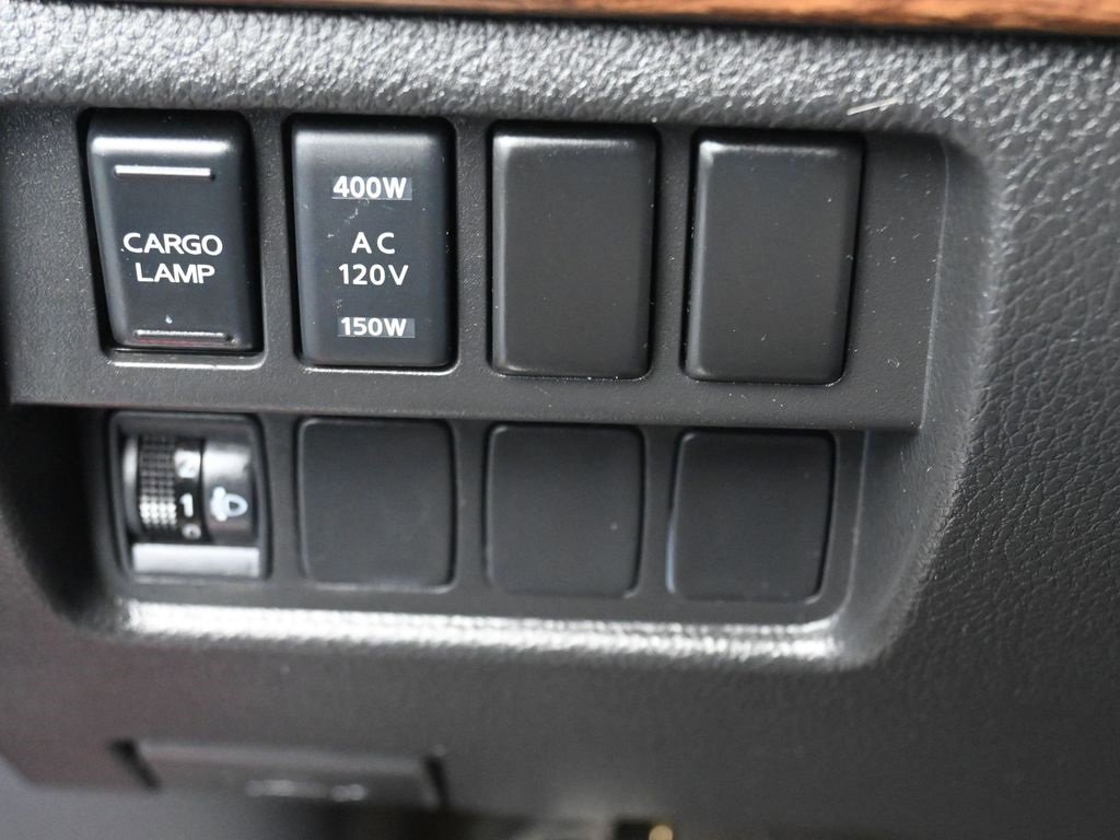 Used 2021 Nissan Titan Platinum Reserve w/ Moonroof Package image 25