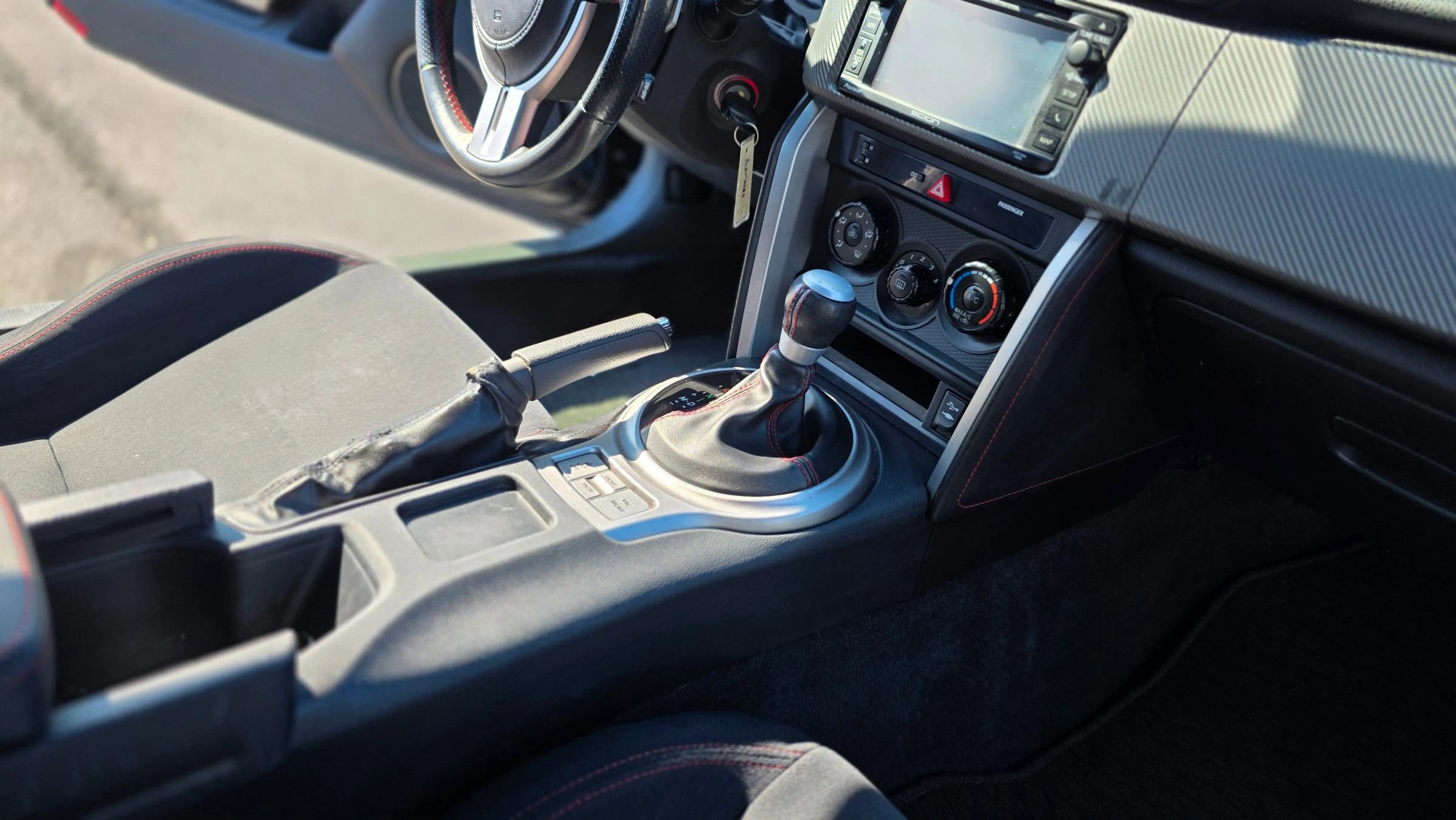 Used 2015 Scion FR-S RWD image 20