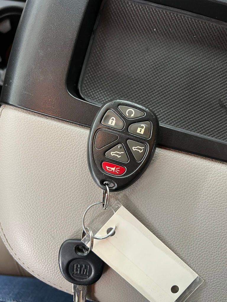 Used 2012 Chevrolet Suburban LT w/ Luxury Package image 21