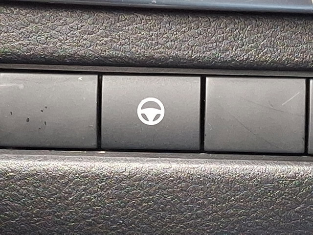 Used 2023 Nissan Rogue SV w/ SV Premium B Package image 26