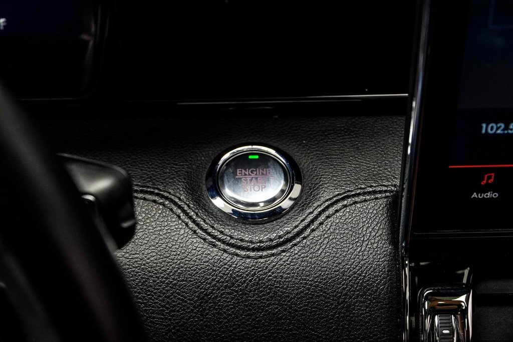 Used 2024 Lincoln Navigator L 4WD image 20
