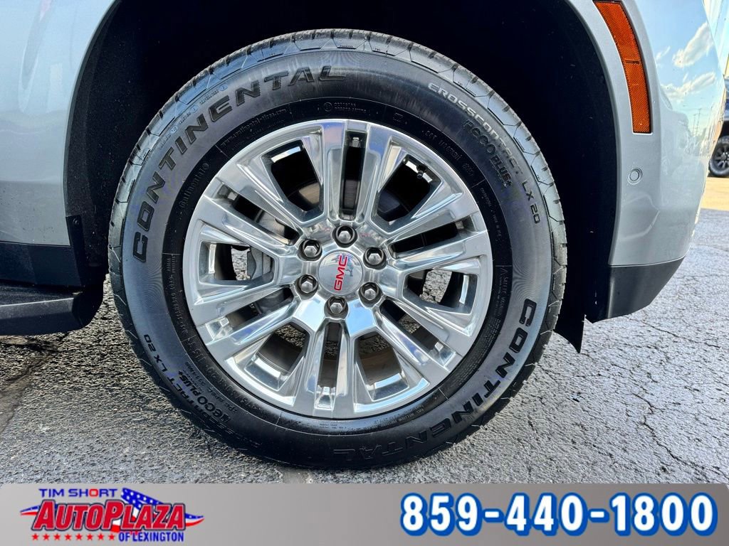 Used 2025 GMC Yukon XL Denali AWD/4WD image 20