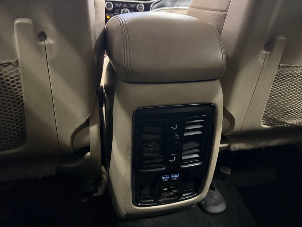 Used 2021 Jeep Grand Cherokee Limited AWD/4WD image 25