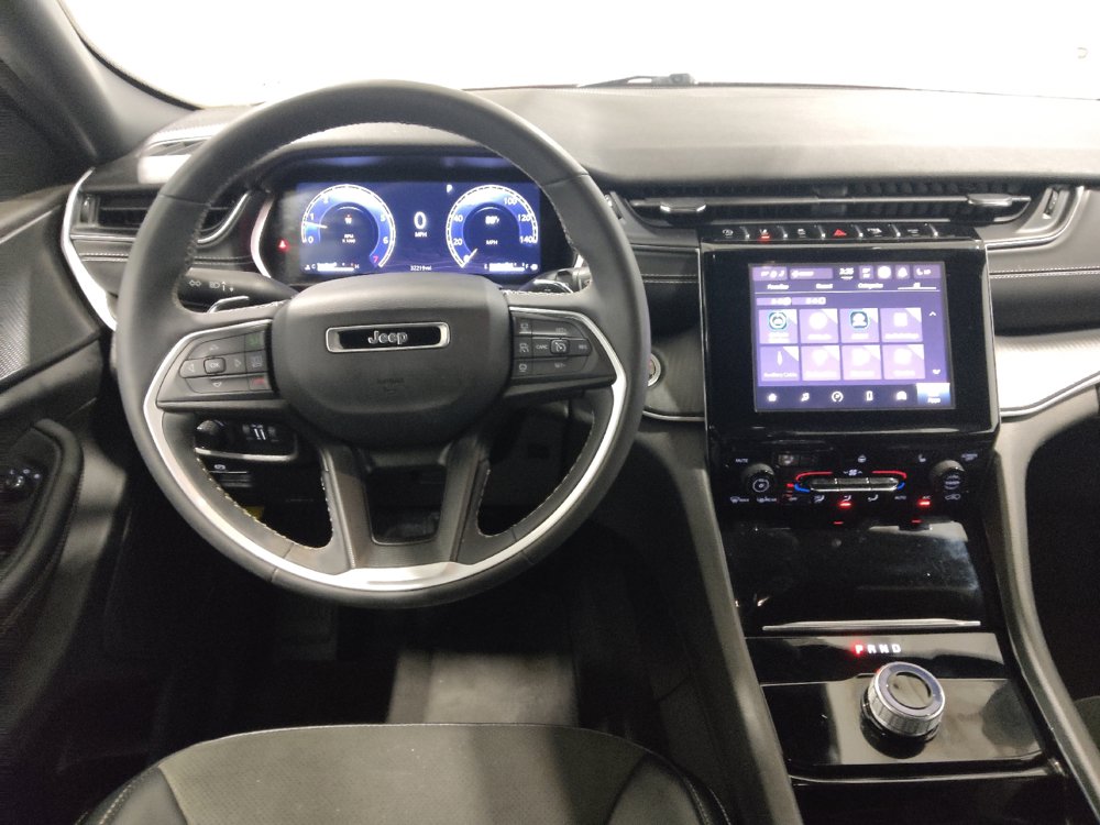 Used 2023 Jeep Grand Cherokee Altitude AWD/4WD image 22